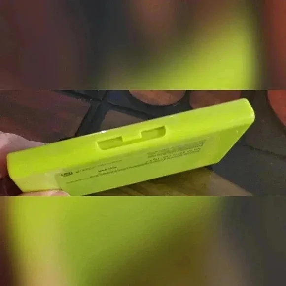 Brand New Unused Revolution X Emily In Paris Pimplelight Powder Highlighter - Picture 7 of 10